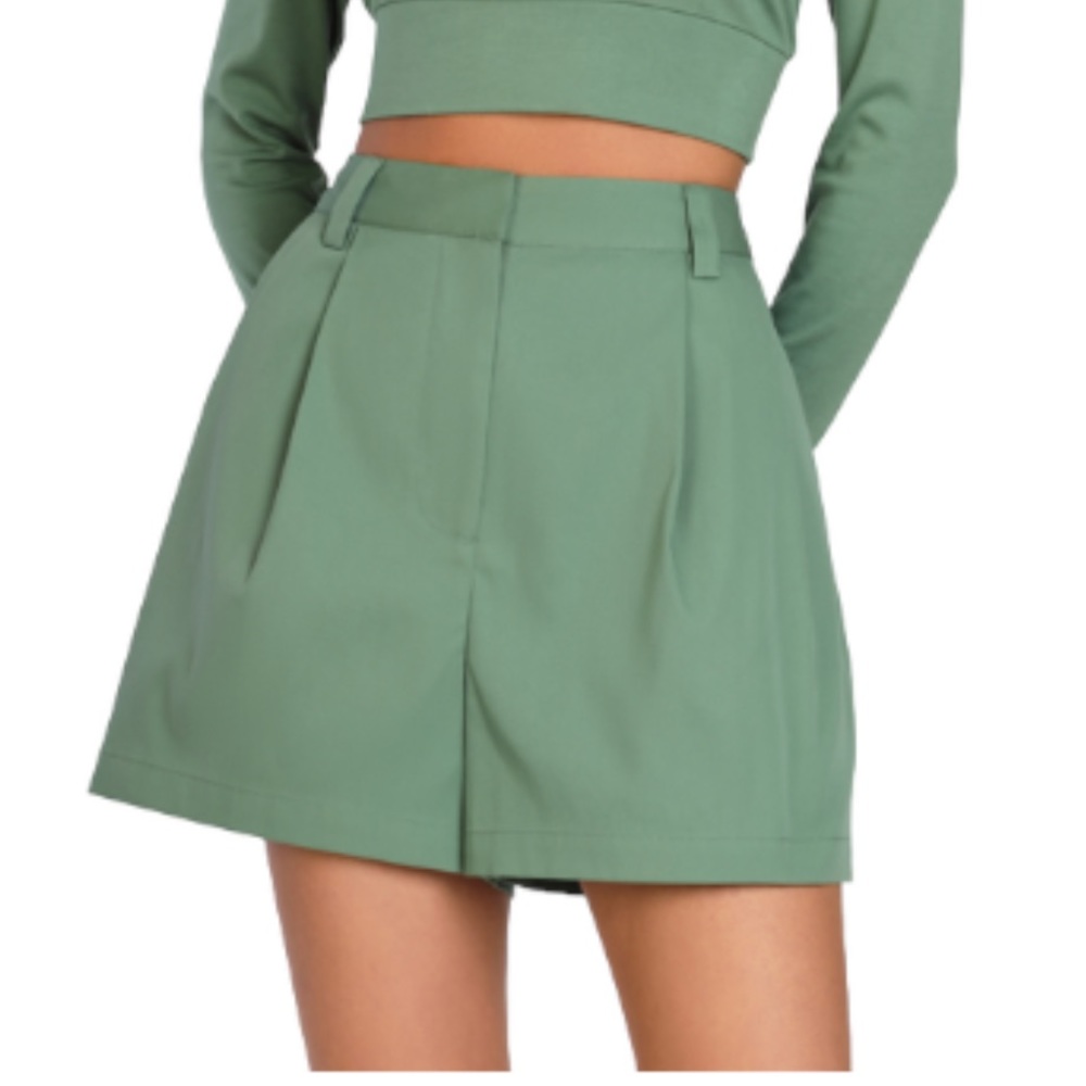 Bar III🦎Nicole Williams English Pleated Shorts🌵